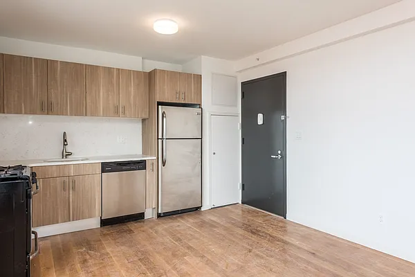 Rented by Nooklyn NYC LLC | media 24