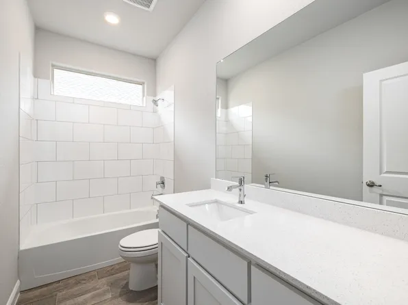 180 Tanager Dr, Rhome, TX