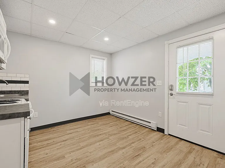 127 Park St #10 — Photo 16