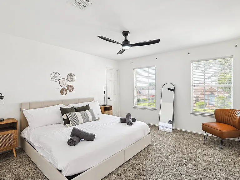 806 Longleaf Dr — Photo 25