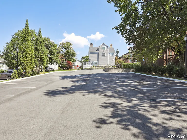 138 Deer Hill Ave #3 — Photo 7