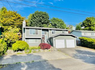 5614 17th Ave SW, Seattle, WA 98106