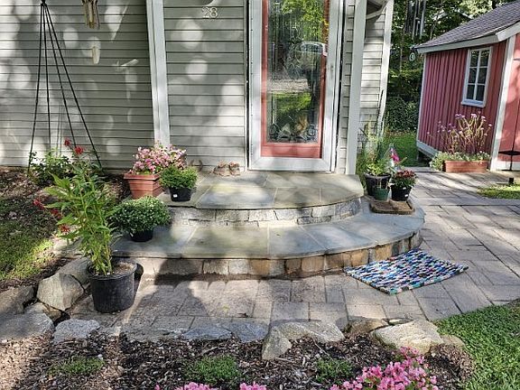 2nd image of 28 Davis Road