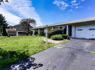 10 Corey Dr, Peabody, MA 01960