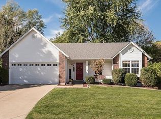 617 River Moss Dr, Saint Peters, MO 63376