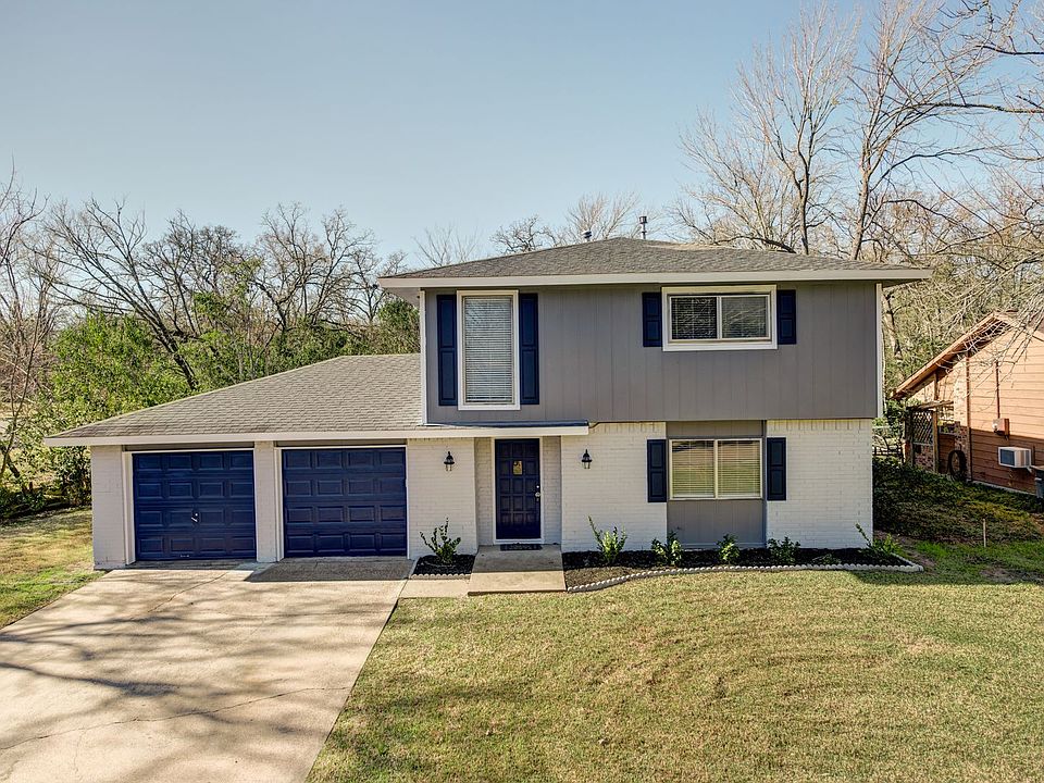 1st image of 1118 Neal Pickett Dr