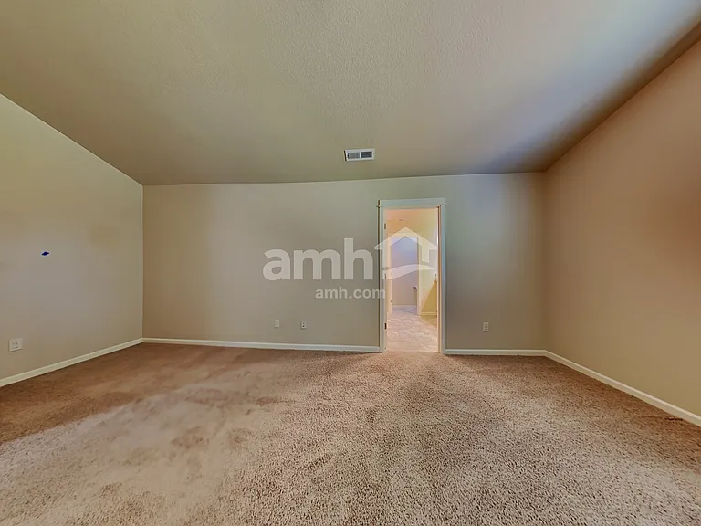 3208 NE 75th Way — Photo 12