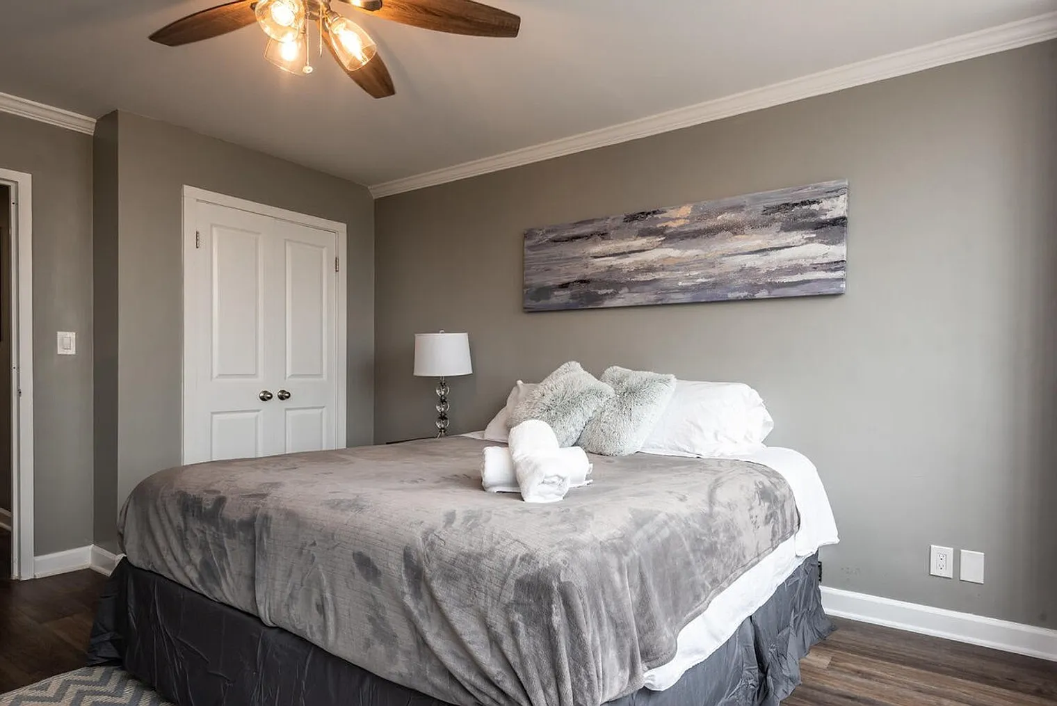 2 bed, 1.0 bath, 1065 sqft, $2,280 — Photo 4