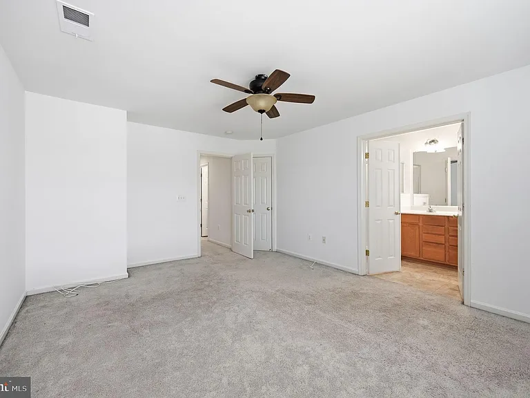 110 Chesterbrook Ct — Photo 12