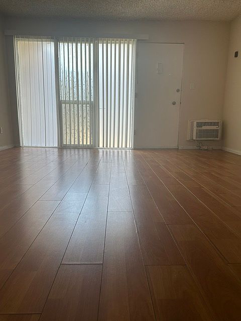 1st image of 13101 Oxnard St #11