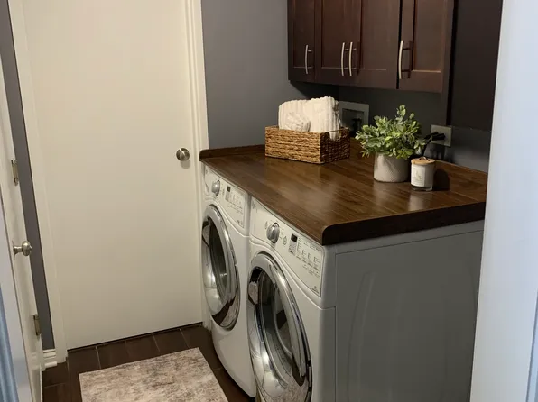 2781 S Cedar Glen Dr, Arlington Heights, IL 60005