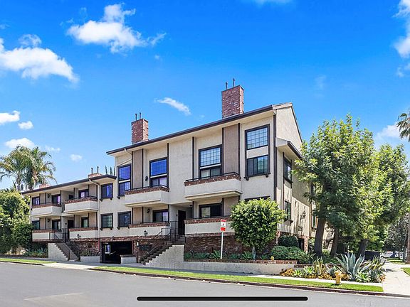 3rd image of 2250 S Beverly Glen Blvd APT 202