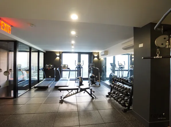 676 New York Avenue image 13 of 27