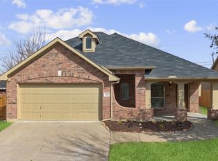 1211 Inglewood Dr, Mansfield, TX 76063