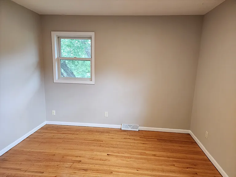 4520 Fillmore St NE — Photo 10