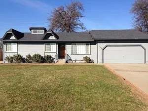 20590 Robinson Glen Dr photo 1