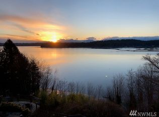 14739 Henderson Rd NE, Bainbridge Island, WA 98110