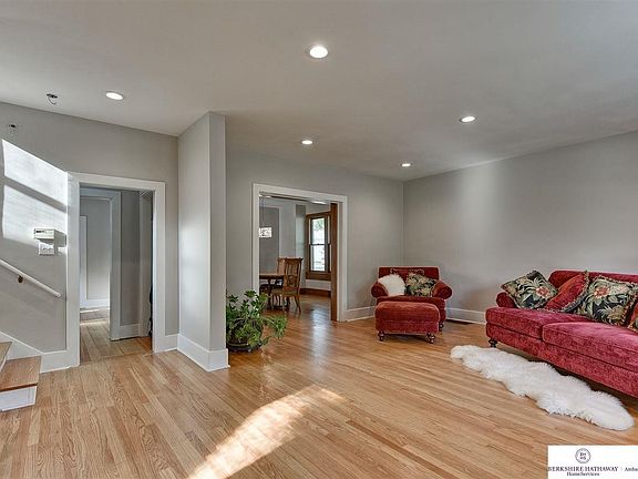 2nd image of 805 E Military Ave