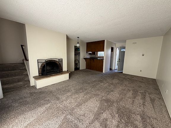3rd image of 1390 Southwood Dr APT B