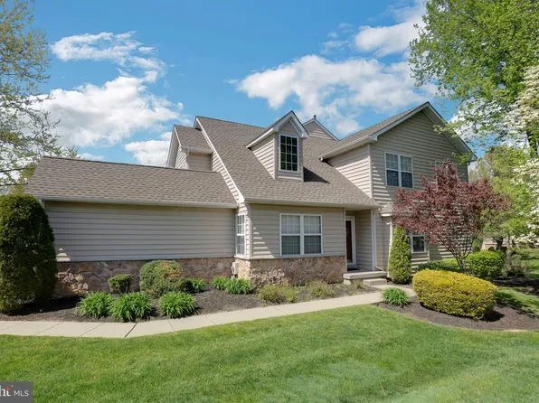30 Hogan Way, Moorestown, NJ 08057