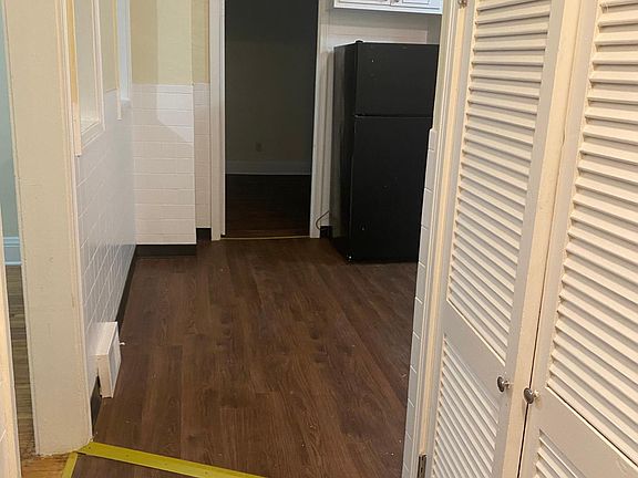 5th image of 755 Ashland Ave #1