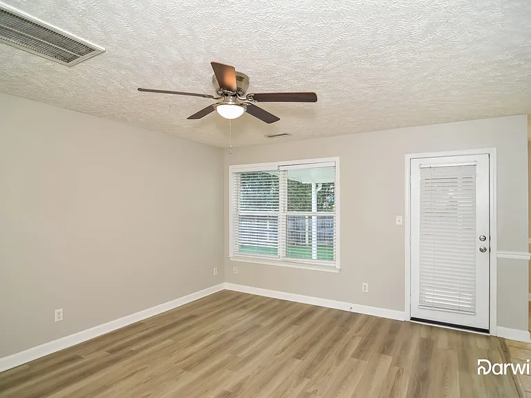 1546 Beaconcrest Cir — Photo 5