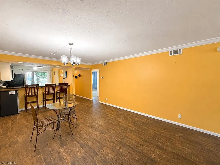 4000 Ice Castle Way #5 — Photo 17