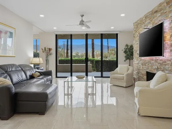 910 Island Dr APT 114, Rancho Mirage, CA 92270