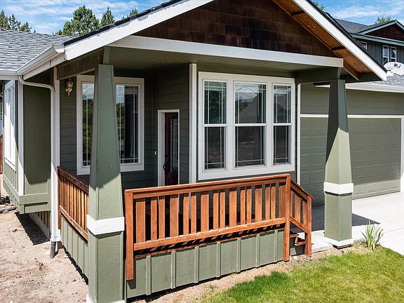 3rd image of 2601 NE Bobbi Ct