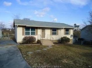 27 Merlin Dr, Inwood, WV 25428