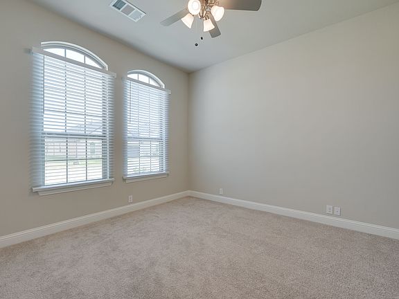 5th image of 16417 Garden Dr