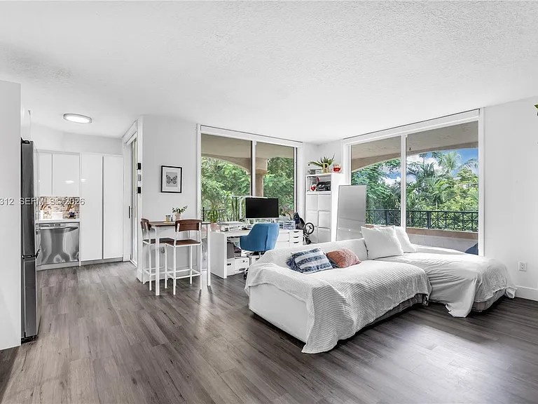 1834 Brickell Ave #33 — Photo 7
