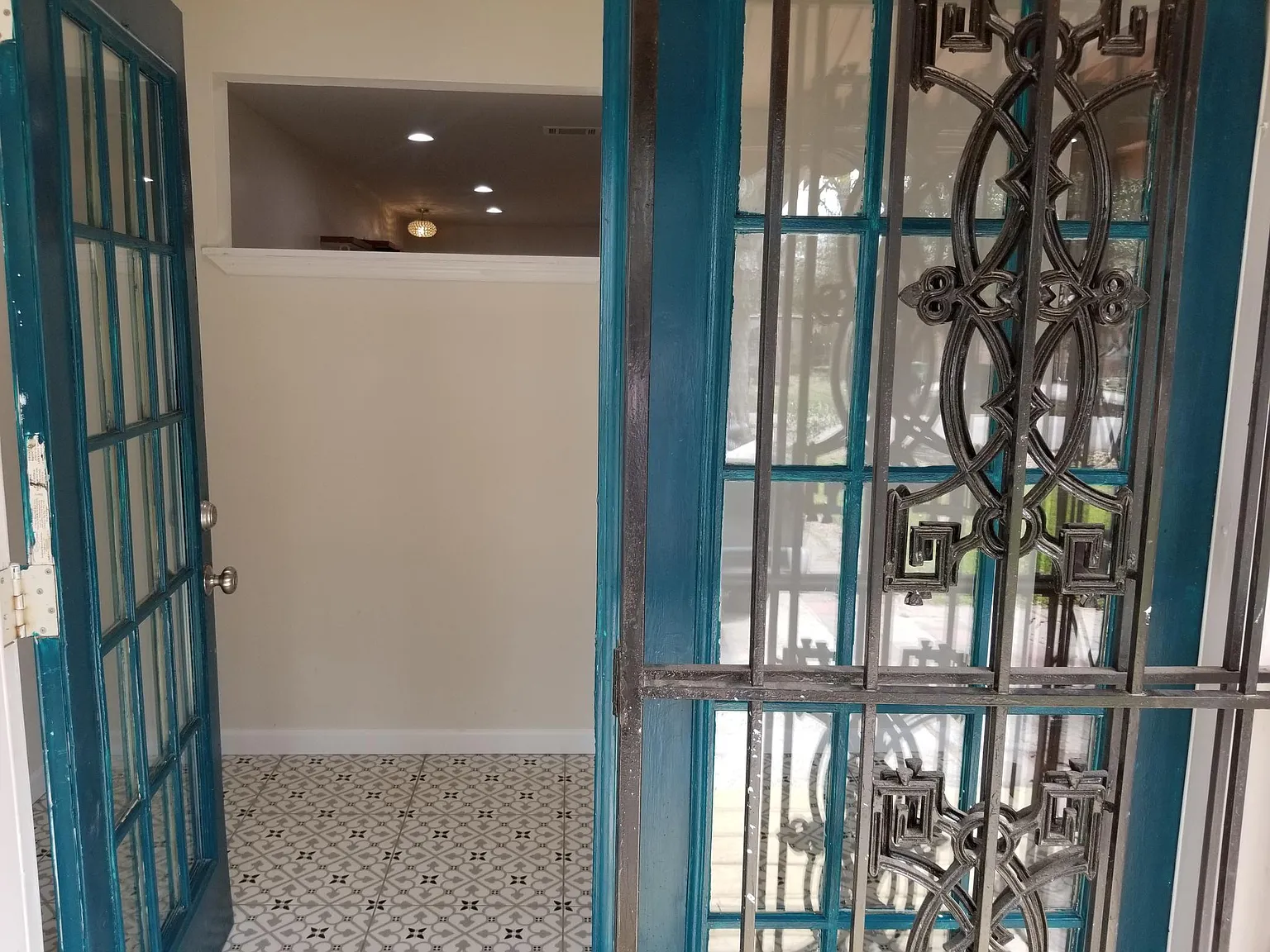 3 bed, 1625 sqft, $1,855 — Photo 2