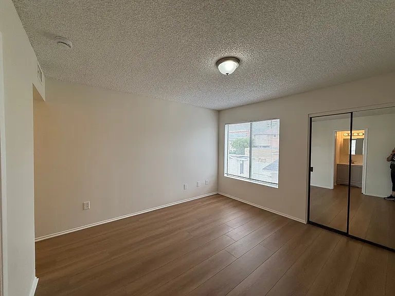 541 Ivy St — Photo 7