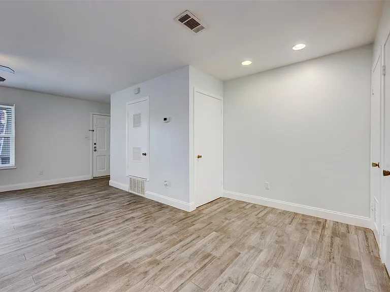 2701 Saint Edwards Cir #A — Photo 7