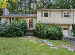 22 Constitution Rd, Lexington, MA 02421