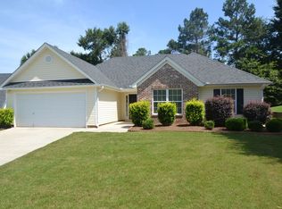 856 Betsy Ross Trl, Hampton, GA 30228