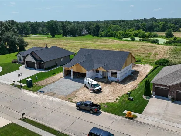 365 Golden Eye Ct, Staunton, IL 62088