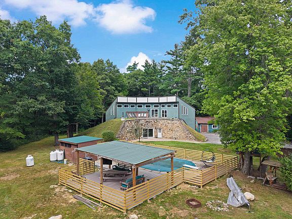 2nd image of 101 Black Brook Road