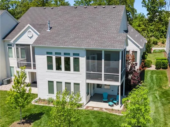 6190 Lime Stone Ct, Parkville, MO 64152