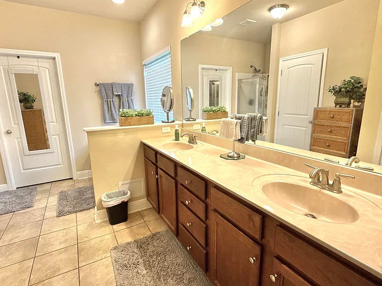 697 Parish Lakes Dr — Photo 16