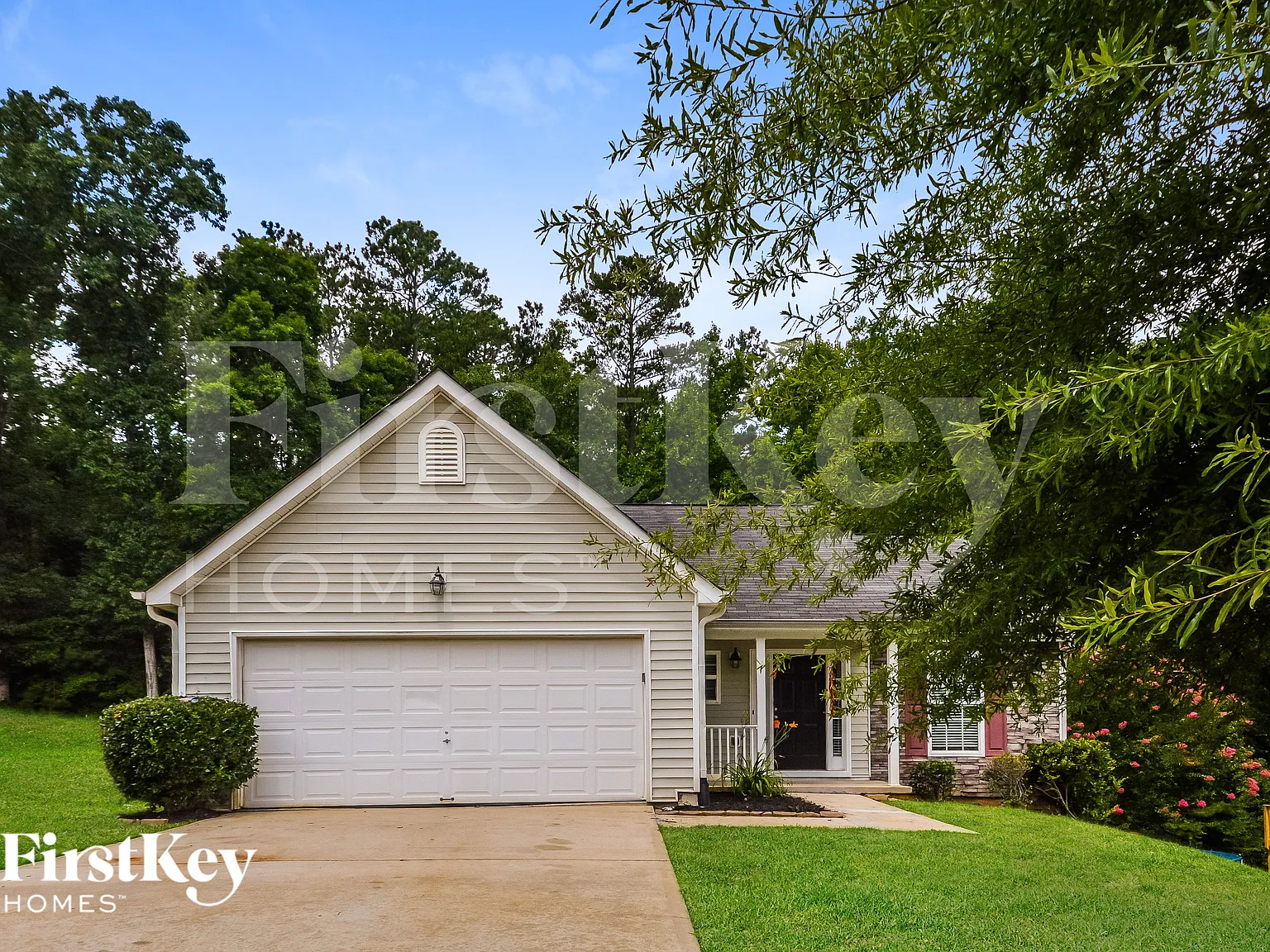 3 bed, 2.5 bath, 2262 sqft, $2,185 — Photo 1