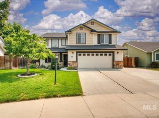 988 N Oxwich Ave, Meridian, ID 83642