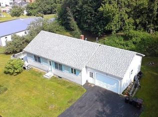 106 Sunset Ter, Derby Line, VT 05830