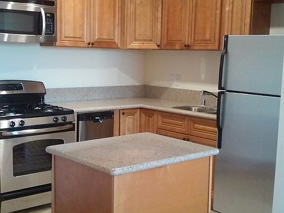 4th image of 7901 Ventura Canyon Ave Unit 208