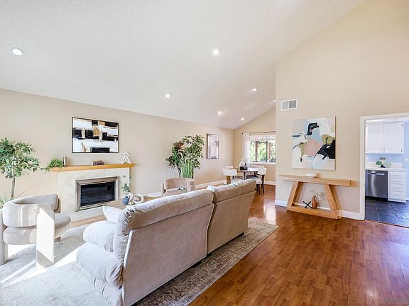 3rd image of 1605 Havenwood Dr