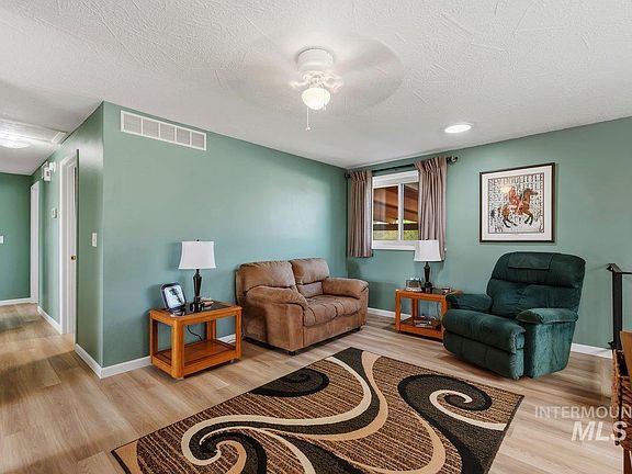 5th image of 6325 W Overland Rd