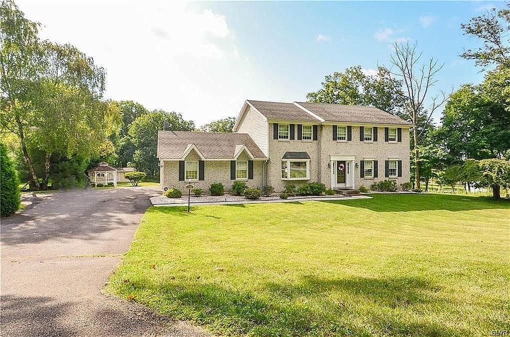 1150 Verona Dr Pen Argyl Pa 18072 Zillow