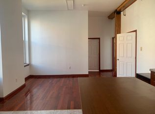 1301 Vine St #2F, Philadelphia, PA 19107