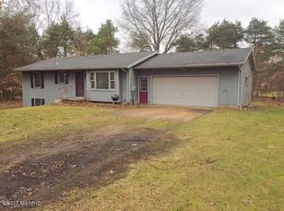 2857 Fairway Dr, Dorr, MI 49323